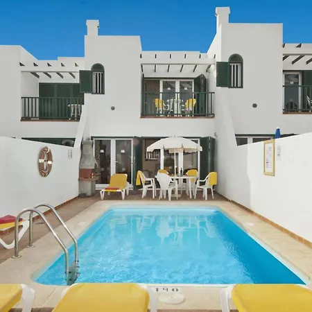 Villa Lara 8 *